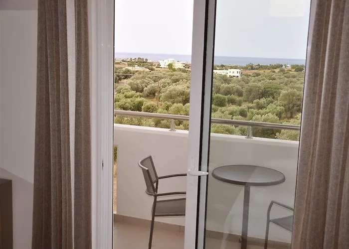 Daniel Luxury Aparthotel 4*