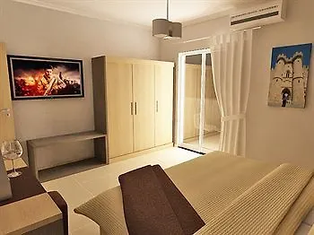 Daniel Luxury 4*